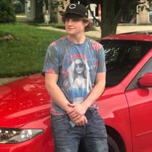 Meet your Posher, Justin